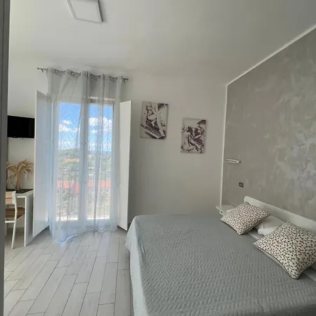 Couette-café Le Tre Rose 3*
