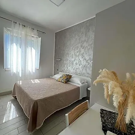 Le Tre Rose Bed & Breakfast 3*